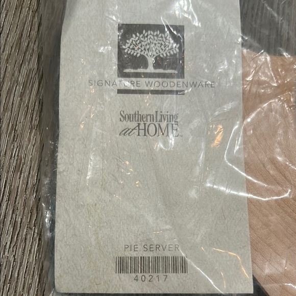 NEW SLAH Southern Living At Home Natural Wood Pie Server - Picture 2 of 3